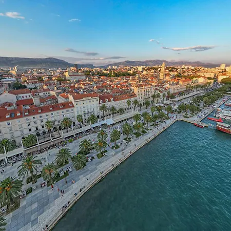 Il Verde, Deluxe Two Bedroom In Center Apartamento Split