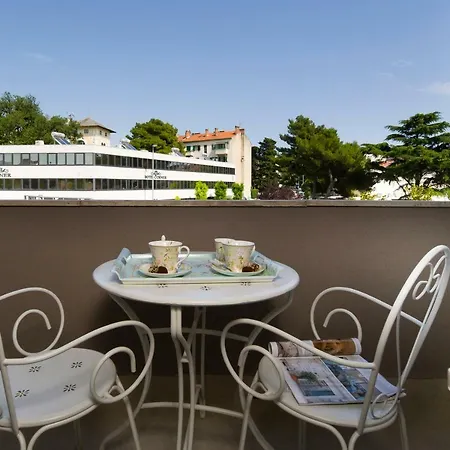 Il Verde, Deluxe Two Bedroom In Center Apartmán